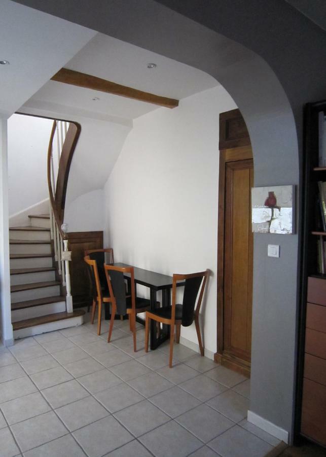 Maison de charme à La Rochelle Croix-Chapeau Esterno foto